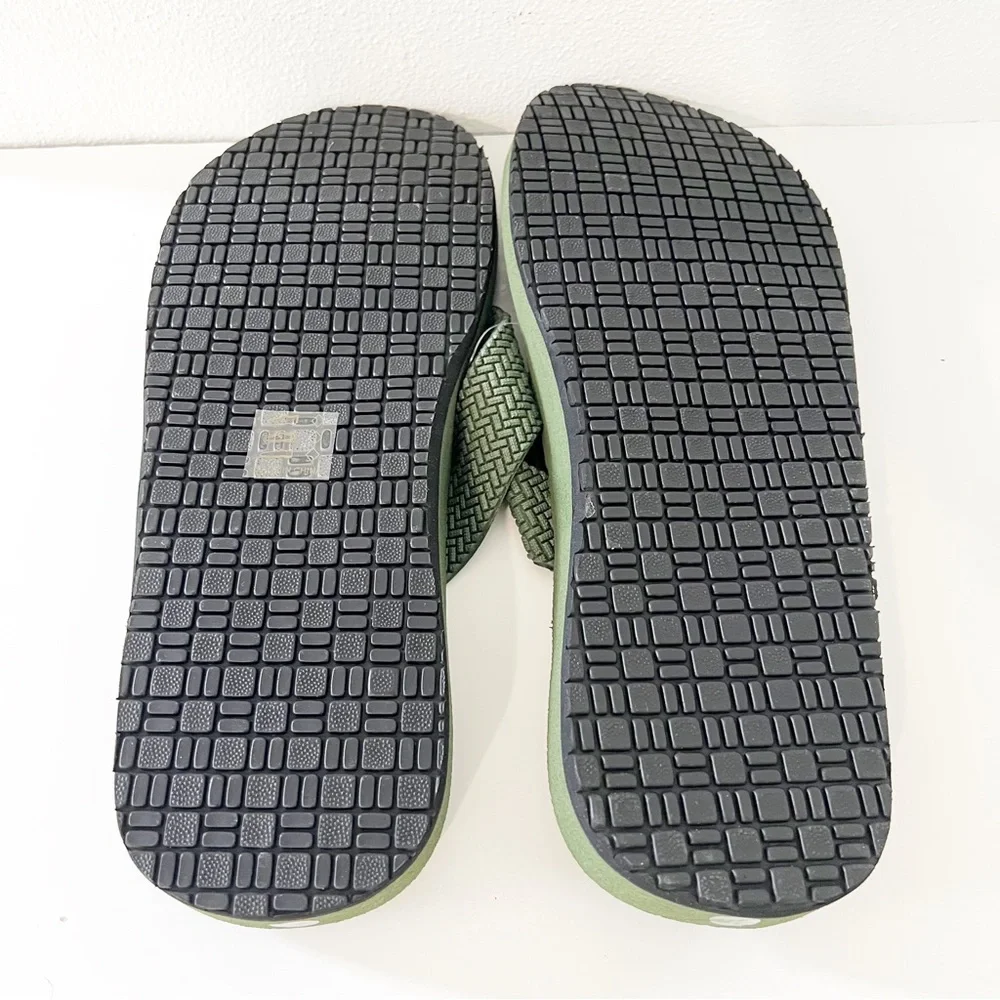 Men’s Lightweight Flip Flops-Size-11